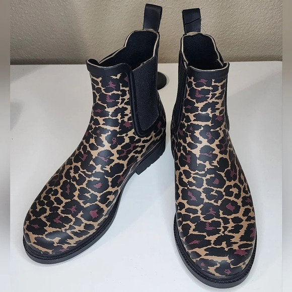 J. Crew Factory Shoes - J. CREW Pull on Leopard Short Ankle Boot